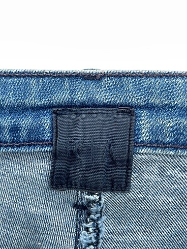 26 Beden mavi Renk Beymen Jean / Kot %70 İndirimli.