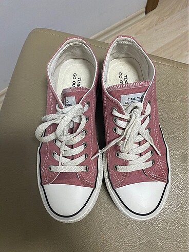 Pembe convers defactodan almıştım 36 numara