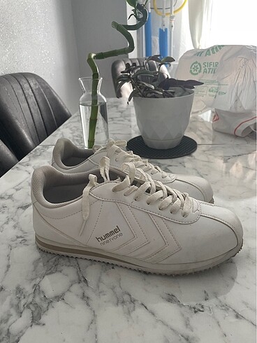 Hummel Ninetyone