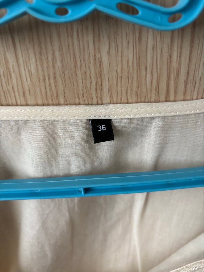 Dantel Detaylı Bohem Beyaz V-Yaka Bluz - Görsel 2