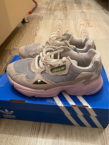 36 Beden Adidas spor ayakkabı