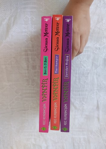 Kız Kardeşim Vampir kitap seti - Görsel 3