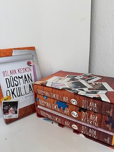 Düşman okullar serisi