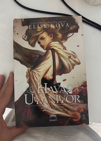 Hava Uyanıyor - Elise Kova