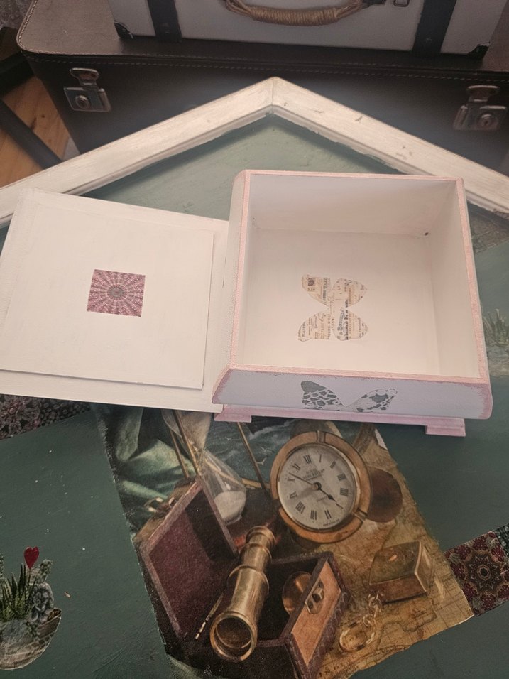 Pembe Gül Desenli Ahşap Kutusu - Görsel 4