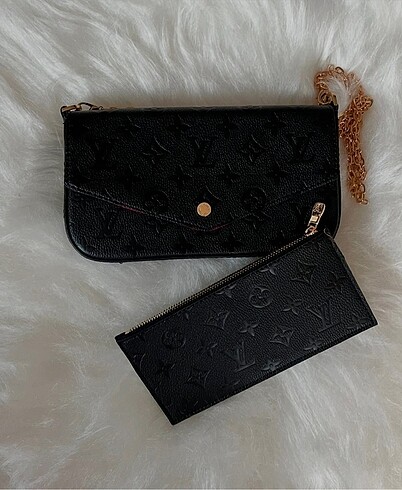 Yves Saint Laurent El çantası