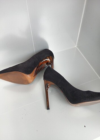 Zara Siyah süet stiletto