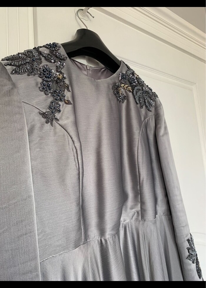 Tesettür özel tasarım abiye - Görsel 4