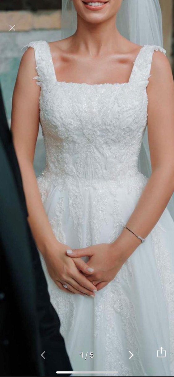 Özel tasarım kare yaka özel taş işlemeli gelinlik - Görsel 5