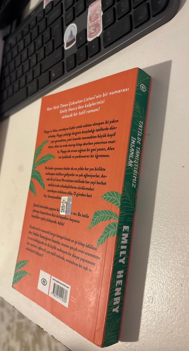 Tatilde Tanıştığımız İnsanlar - Emily Henry - Görsel 3
