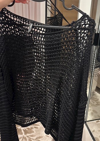 Siyah delikli kadın kazak - Görsel 3