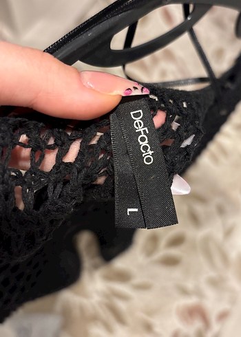 Siyah delikli kadın kazak - Görsel 2