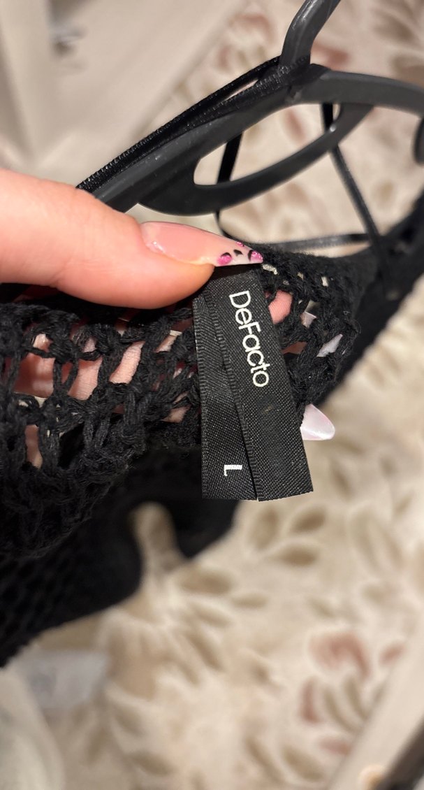 Siyah delikli kadın kazak - Görsel 2