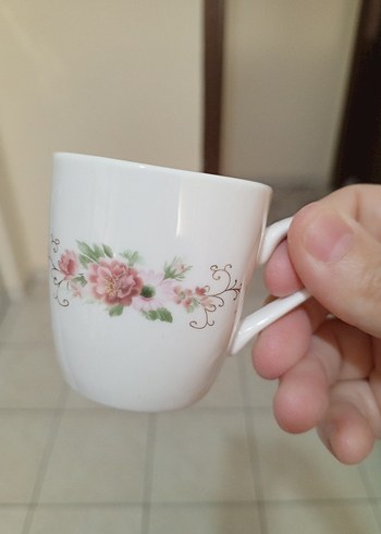 Pastel Çiçek Desenli Beyaz Porselen kahve fincanı - Görsel 2