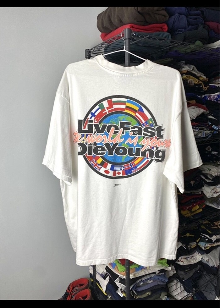Life is fast yazılı beyaz tişört - Görsel 2