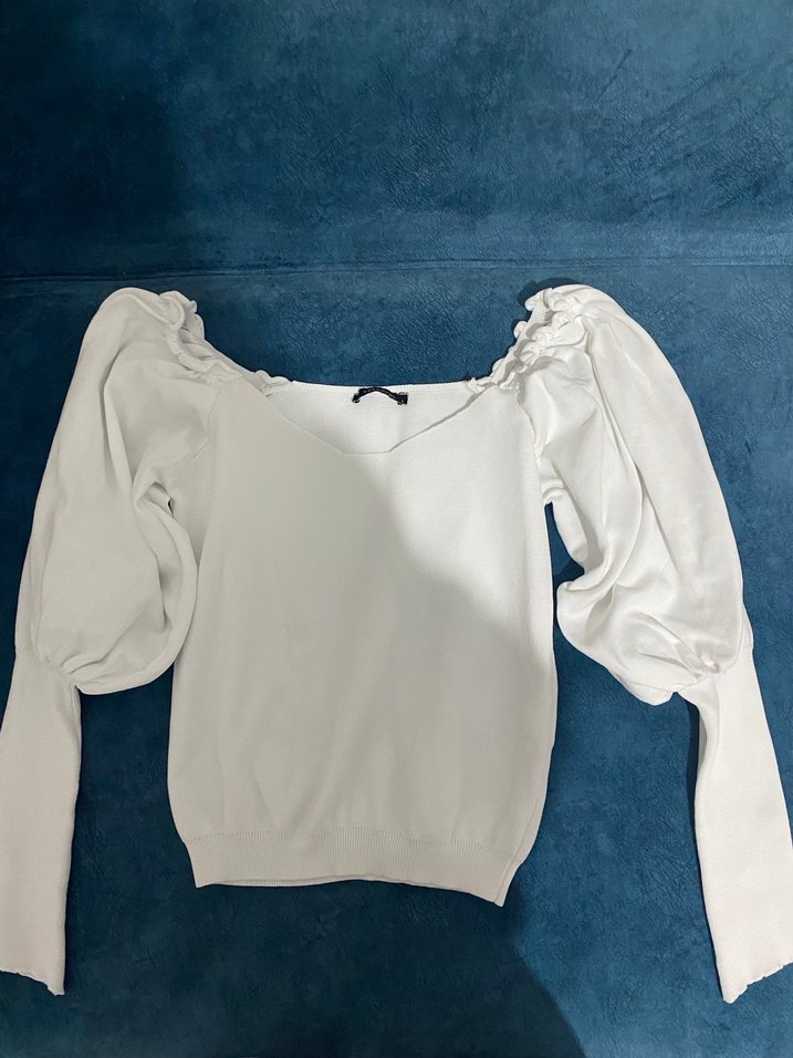 Drapeli V Yakalı Beyaz Kadın Bluz - Görsel 2