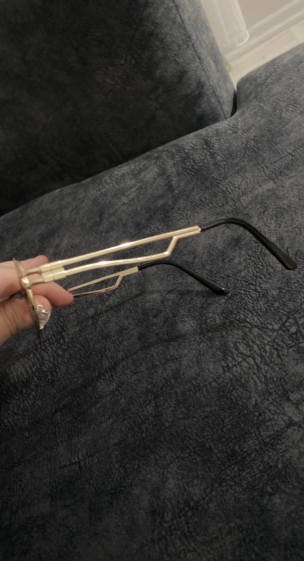 Koyu Altın Renk Retro Kadın Gözlüğü - Görsel 2