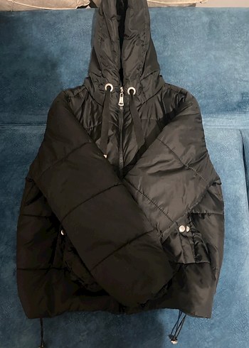 Kadın Siyah Kapüşonlu Mont - Görsel 3