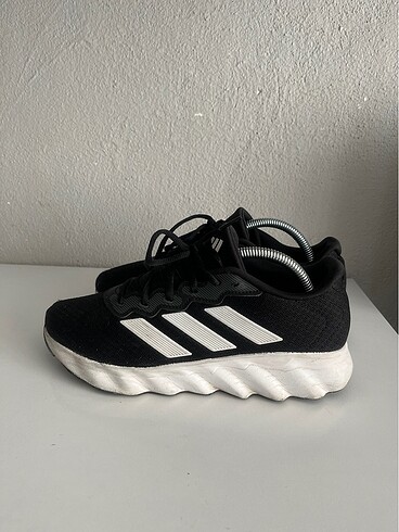 40 Beden adidas Switch Move