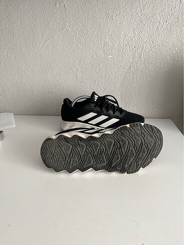 40 Beden siyah Renk adidas Switch Move