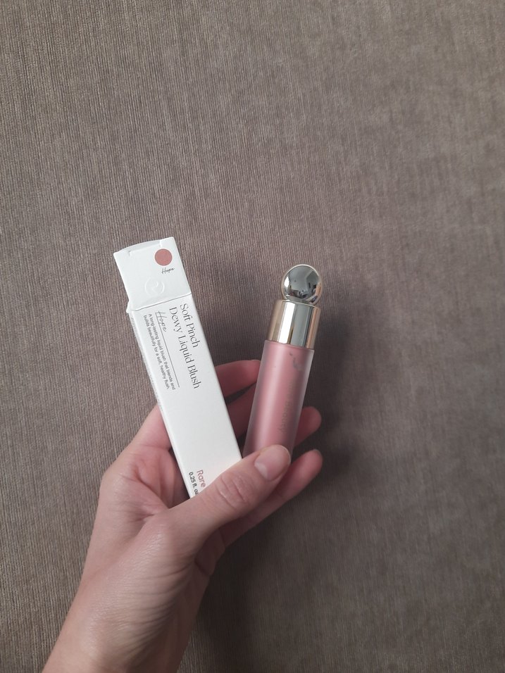 Rare Beauty Hope ve Happy Allık - Görsel 2