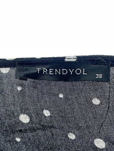 38 Beden siyah Renk Trendyol & Milla Bluz %70 İndirimli.