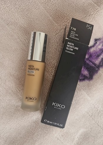 KIKO Insta Moisture Glow Fondöten 7.7G