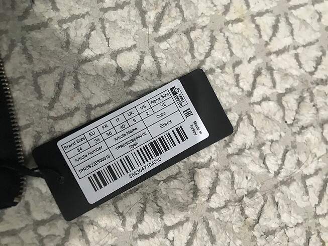 xs Beden Trendyolmilla siyah tüylü celp