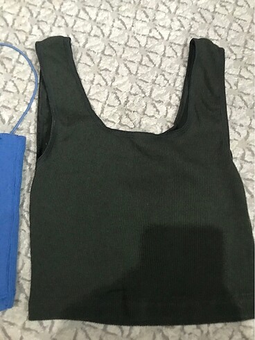 xs Beden çeşitli Renk 3lü set olarak satıyorum