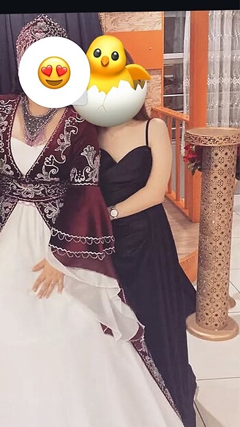 Siyah saten elbise