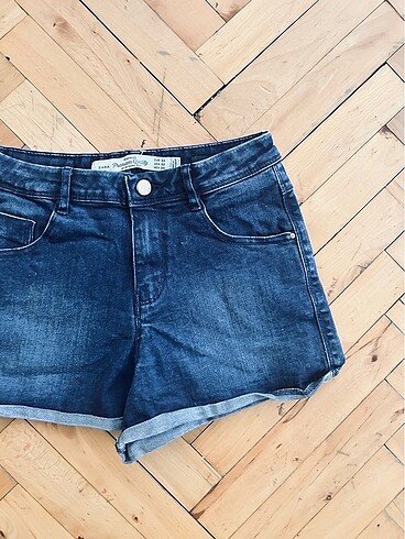 xs Beden Zara Şort