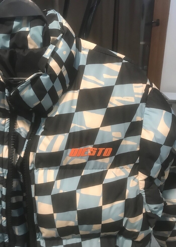 Orijinal GİESTO Dama Desenli Şişme Mont - Görsel 4