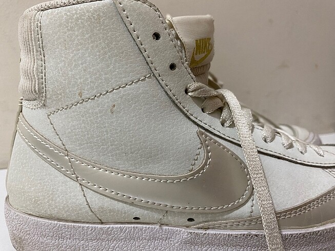 36 Beden beyaz Renk Nike blazer mid