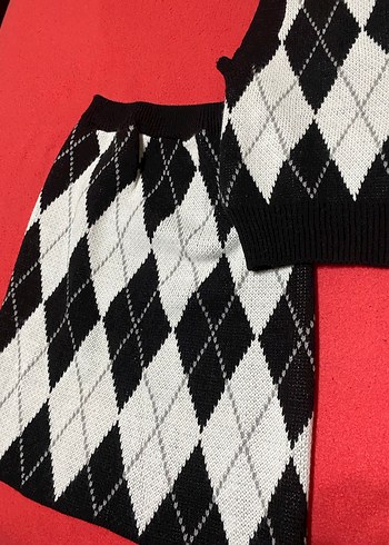 Kadın Çok Renkli V Yaka Örgü Süveter takımlı etek - Görsel 3