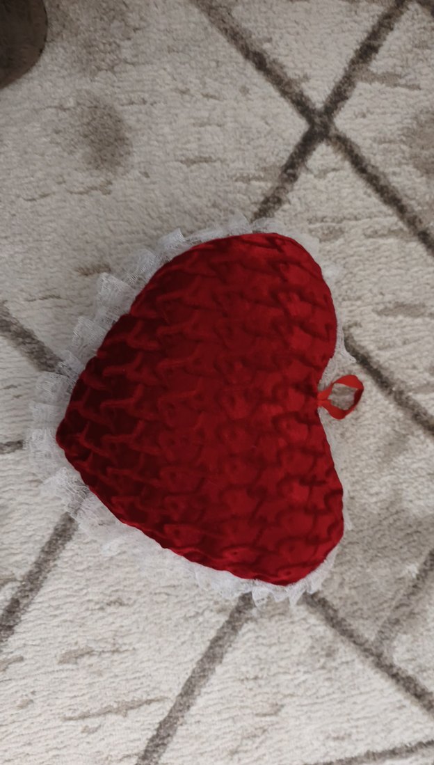 Kırmızı Kalp Şeklinde Peluş Oyuncak - Görsel 2