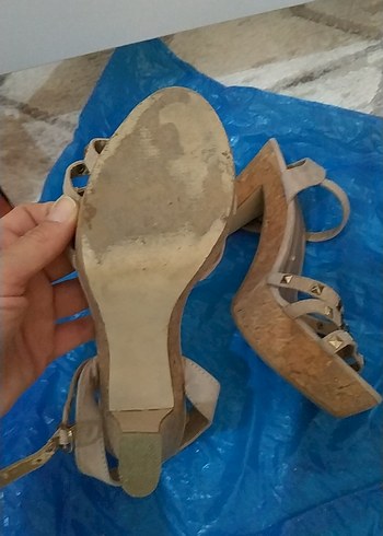 39 Beden Bej Kadın Dolgu Topuklu Tokalı Ayakkabı