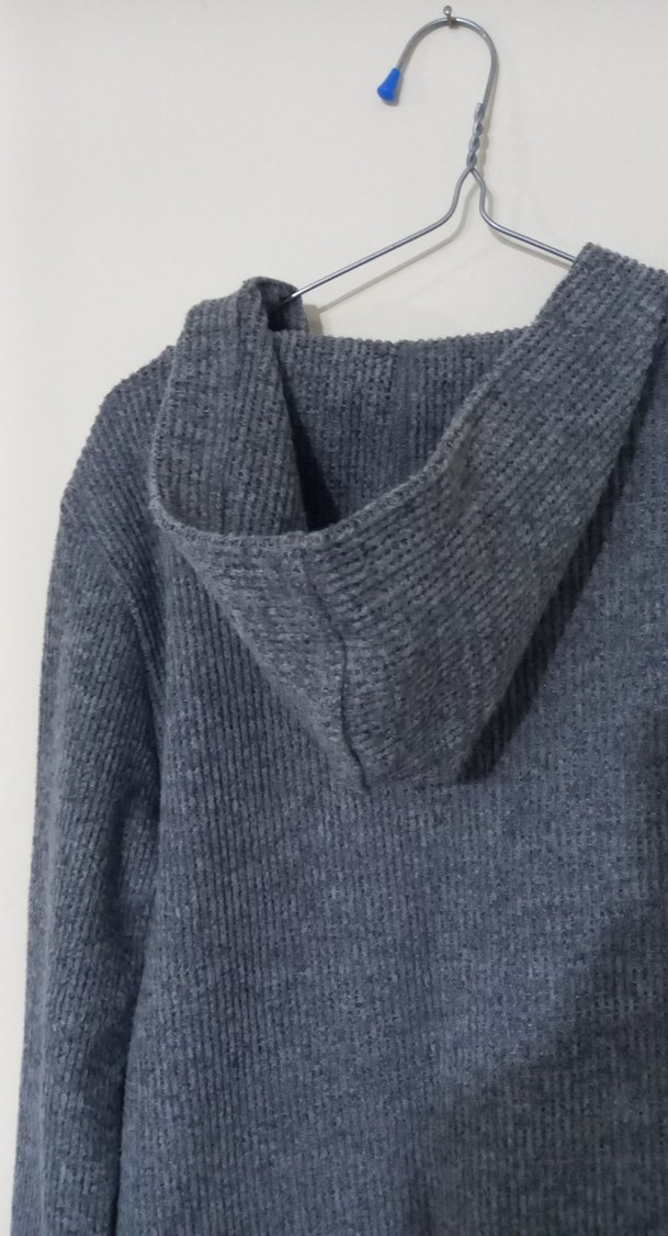 Erkek Gri Düğmeli Yün Kazak - Görsel 4