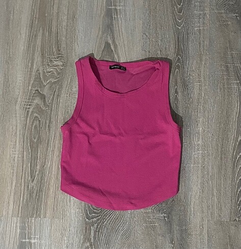 Ambar pembe crop