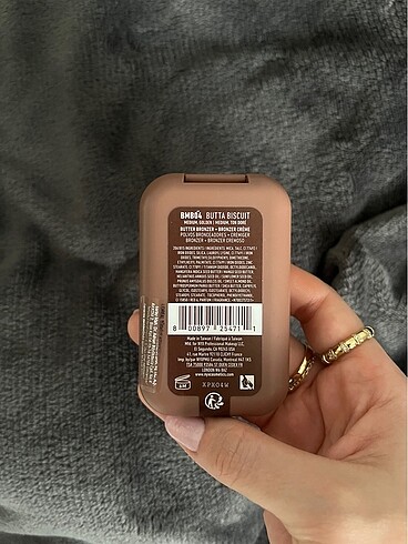 Beden nyx buttermelt bronzer