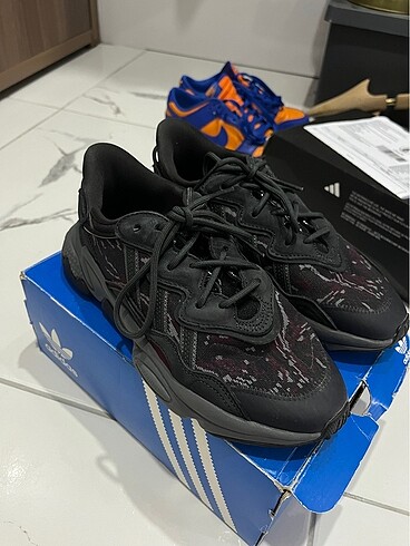 adidas ozweego