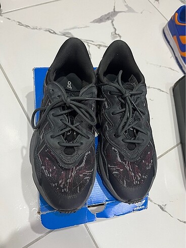 Adidas adidas ozweego