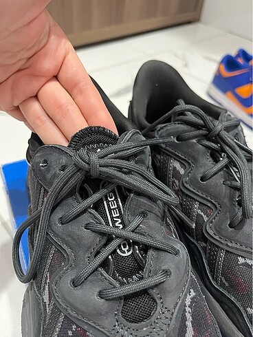 38 Beden adidas ozweego