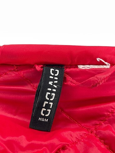 universal Beden kırmızı Renk H&M Mont %70 İndirimli.
