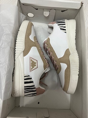 36 Beden beyaz Renk Sıfır Kappa sneakers