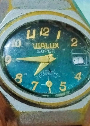Dönem ürünü koleksiyonluk kurmalı vıalux bayan