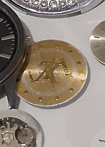 Pilli saat parçaları  Lotu
komlesi  500 tl - Görsel 18