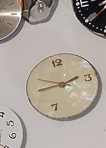 Pilli saat parçaları  Lotu
komlesi  500 tl - Görsel 17