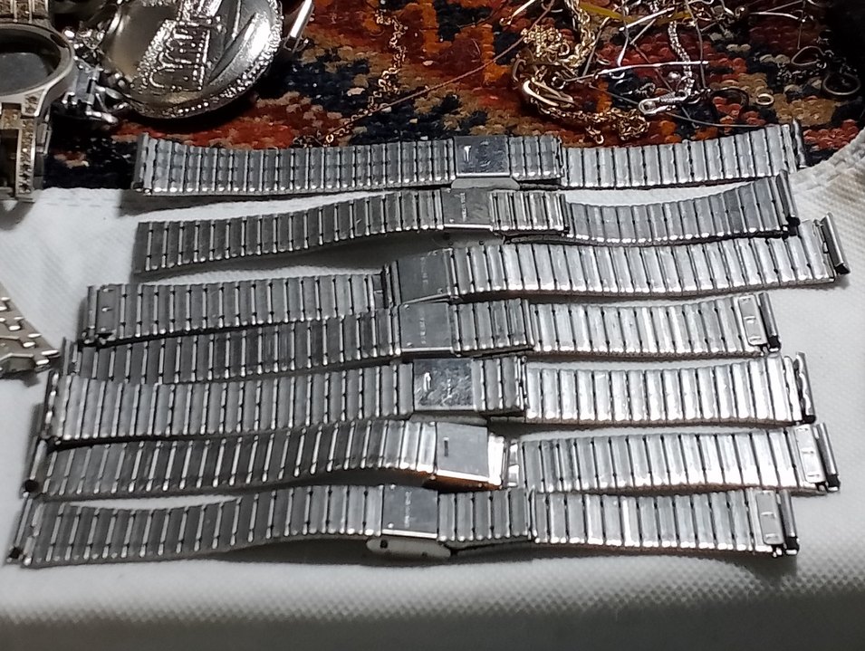 Dönem ürünü depo malı yeni erkek saati çelik kordonları - Görsel 2