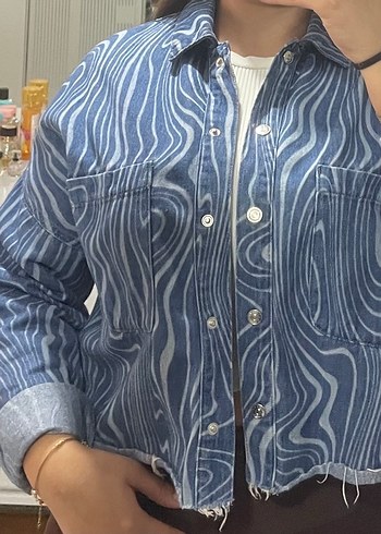 m Beden Düğmeli Mavi Batik Desenli Kadın Denim Ceket