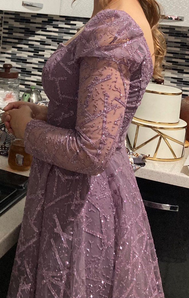 Mor Dantelli V Yaka Uzun Elbise - Görsel 4